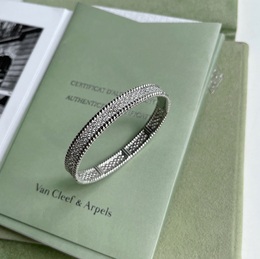 Van Cleef & Arpels: Браслет 