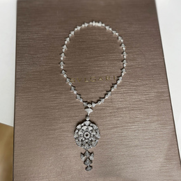 Bvlgari: Подвеска 