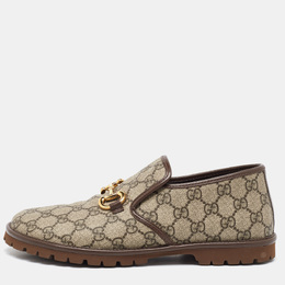 Gucci: Бежевые туфли  GG Supreme