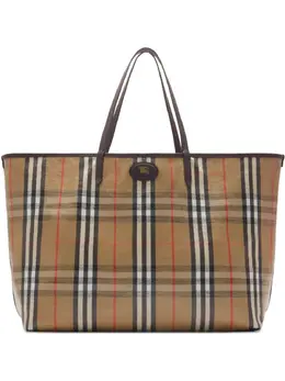 Burberry: Бежевая сумка-шоппер 