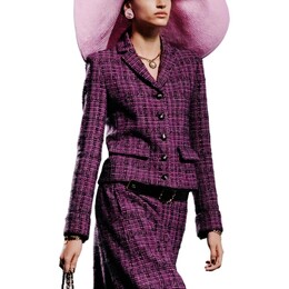 Chanel: Тёмная куртка 