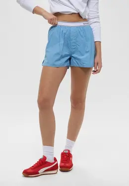 Sporty & Rich: Домашние шорты 