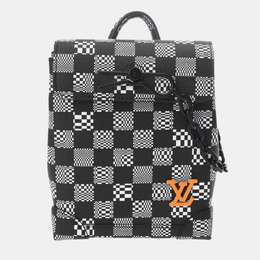 Louis Vuitton: Чёрная сумка 