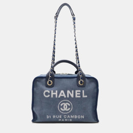 Chanel: Голубая сумка 