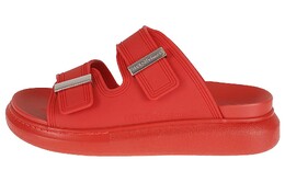Alexander McQueen: Красные сандалии 
