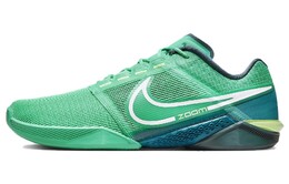 Nike: Зелёные кроссовки 