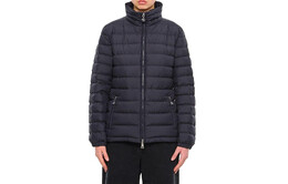 Moncler: Голубая куртка 