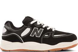 New Balance: Чёрные кроссовки  1010