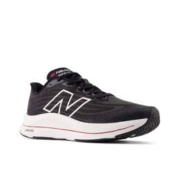 New Balance: Чёрные кроссовки 