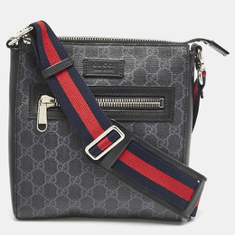 Gucci: Чёрная сумка  GG Supreme