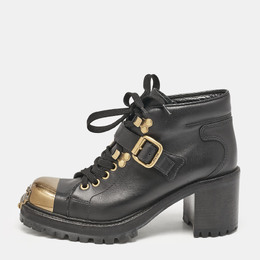 Miu Miu: Чёрные ботинки 