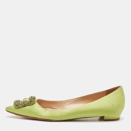 Manolo Blahnik: Зелёные балетки  Hangisi