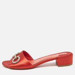 Salvatore Ferragamo: Красные сандалии  Gancini