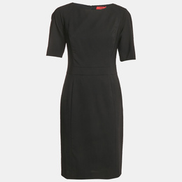 Hugo Boss: Чёрное платье 