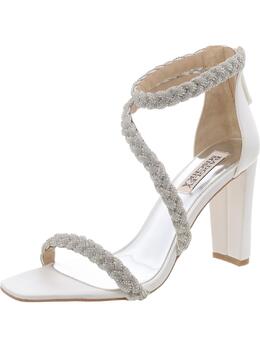 Badgley Mischka: Белые туфли 