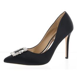 Badgley Mischka: Чёрные туфли 