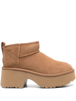 Ugg Australia: Бежевые сапоги 