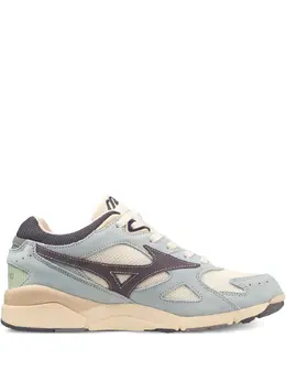 Mizuno: Светлые кроссовки 