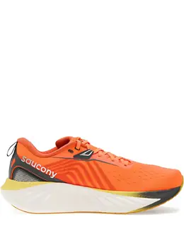 Saucony: Оранжевые кроссовки 