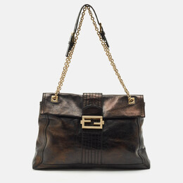 Fendi: Чёрная сумка  Baguette