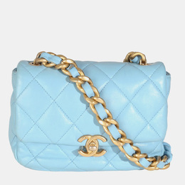 Chanel: Светлая сумка 