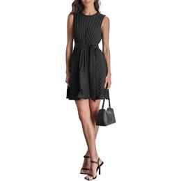DKNY: Плиссированное платье 