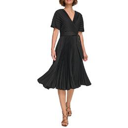 DKNY: Плиссированное платье 