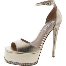 Steve Madden: Золотые туфли 