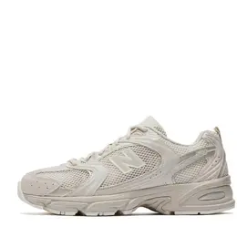 New Balance: Белые кроссовки  530