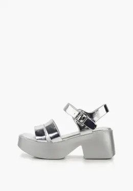 Pierre Cardin: Серебристые босоножки 