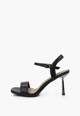 Pierre Cardin: Чёрные босоножки 