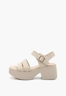 Pierre Cardin: Бежевые босоножки 
