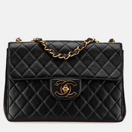 Chanel: Чёрная сумка 