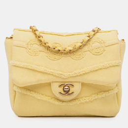 Chanel: Жёлтая сумка 