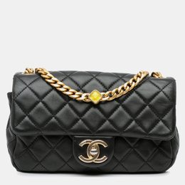 Chanel: Чёрная сумка 