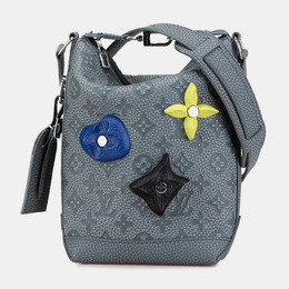 Louis Vuitton: Многоцветная сумка 