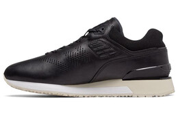 New Balance: Чёрные кроссовки 