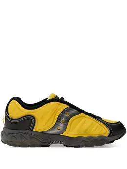 Saucony: Жёлтые кроссовки 