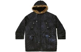 Balenciaga: Чёрное пальто 