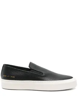 Common Projects: Чёрные кроссовки 