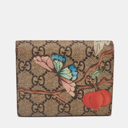 Gucci: Обложка  GG Supreme