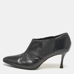 Manolo Blahnik: Чёрные ботинки 