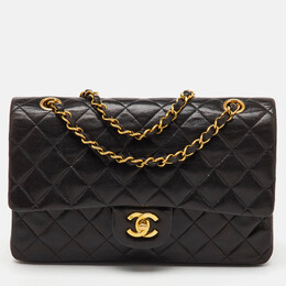 Chanel: Чёрная сумка 