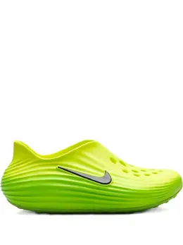 Nike: Зелёные кроссовки 