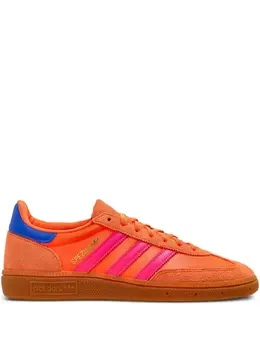 adidas: Оранжевые кроссовки  Handball Spezial