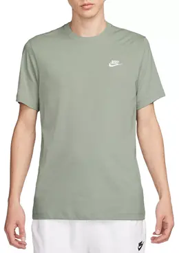 Nike: Футболка  Sportswear Club