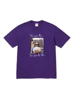 Supreme: Тёмная футболка 