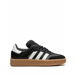 adidas: Чёрные кроссовки  Samba