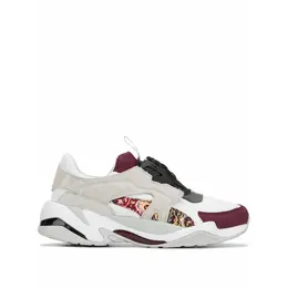 PUMA: Серебристые кроссовки 