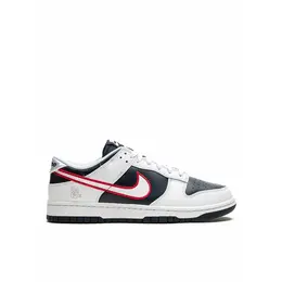 NIKE: Серебристые кроссовки  Dunk Low